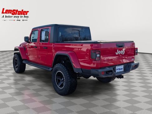 Used 2020 Jeep Gladiator Overland image 3