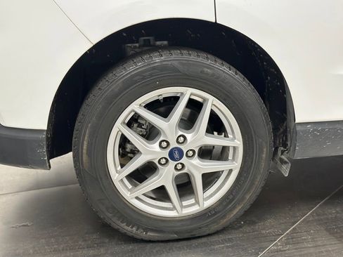 Used 2021 Ford Edge SE FWD image 24