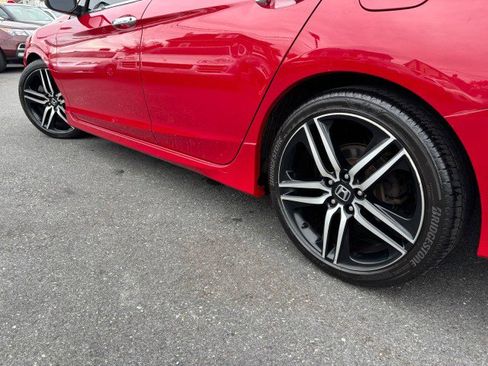 Used 2017 Honda Accord Sport image 27