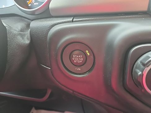 Used 2018 Jeep Wrangler Unlimited Sport S AWD/4WD image 45