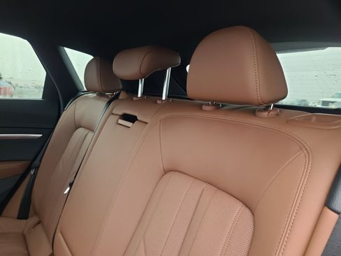 Used 2022 Audi e-tron Premium Plus w/ Premium Plus Package image 9