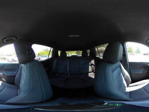 Used 2025 Chevrolet Equinox LT AWD/4WD image 38