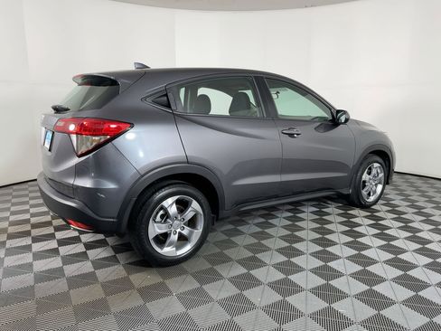 Used 2022 Honda HR-V LX image 7