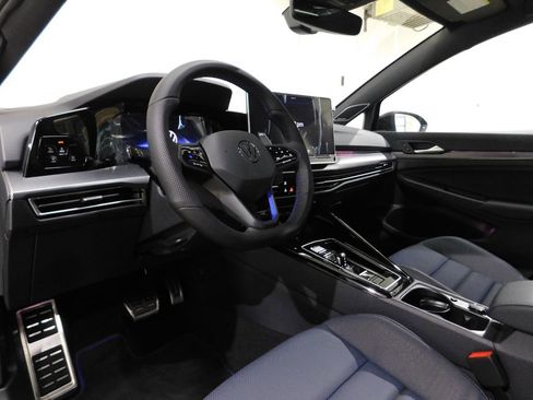 Used 2026 Volkswagen Golf image 37