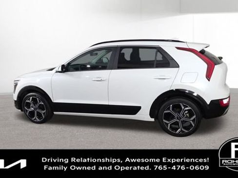Certified 2025 Kia Niro EX Touring image 6