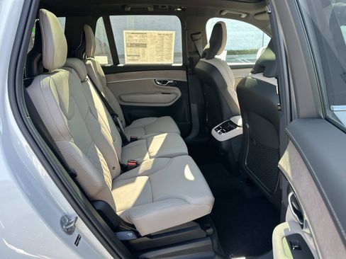 New 2026 Volvo XC90 B6 Plus w/ Protection Package Premier image 20