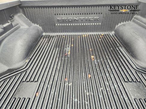 Used 2024 Nissan Frontier SV image 31