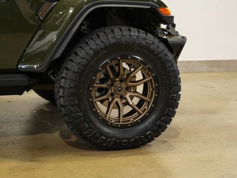 Used 2024 Jeep Wrangler Unlimited Rubicon 392 image 39