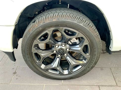 Used 2024 RAM 1500 Limited w/ Night Edition image 10