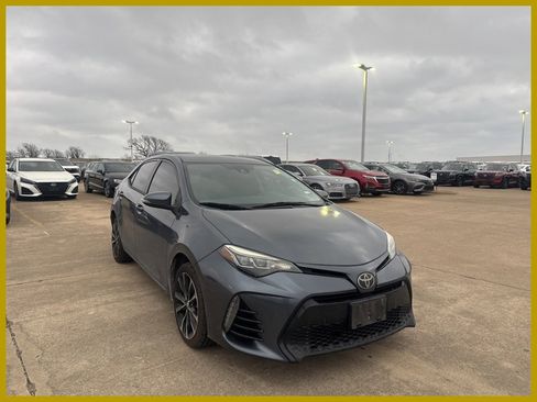 Used 2018 Toyota Corolla SE image 1