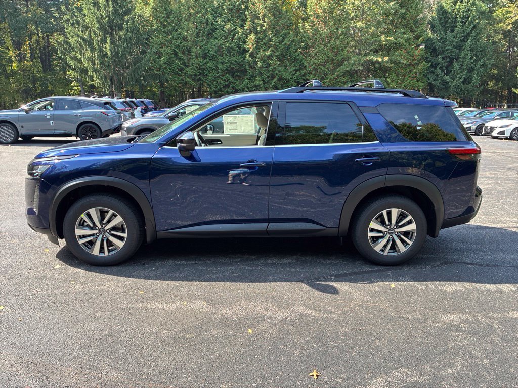 New 2026 Nissan Pathfinder SL AWD/4WD image 4