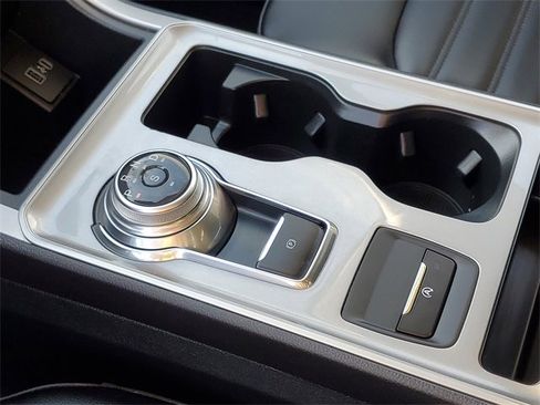 Certified 2024 Ford Edge SEL w/ Convenience Package image 22