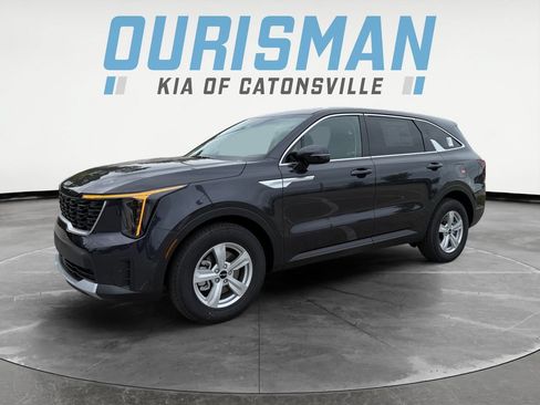 Certified 2026 Kia Sorento LX FWD image 2