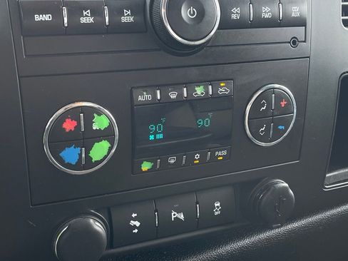 Used 2013 GMC Sierra 1500 SLE w/ Power Tech Package image 15