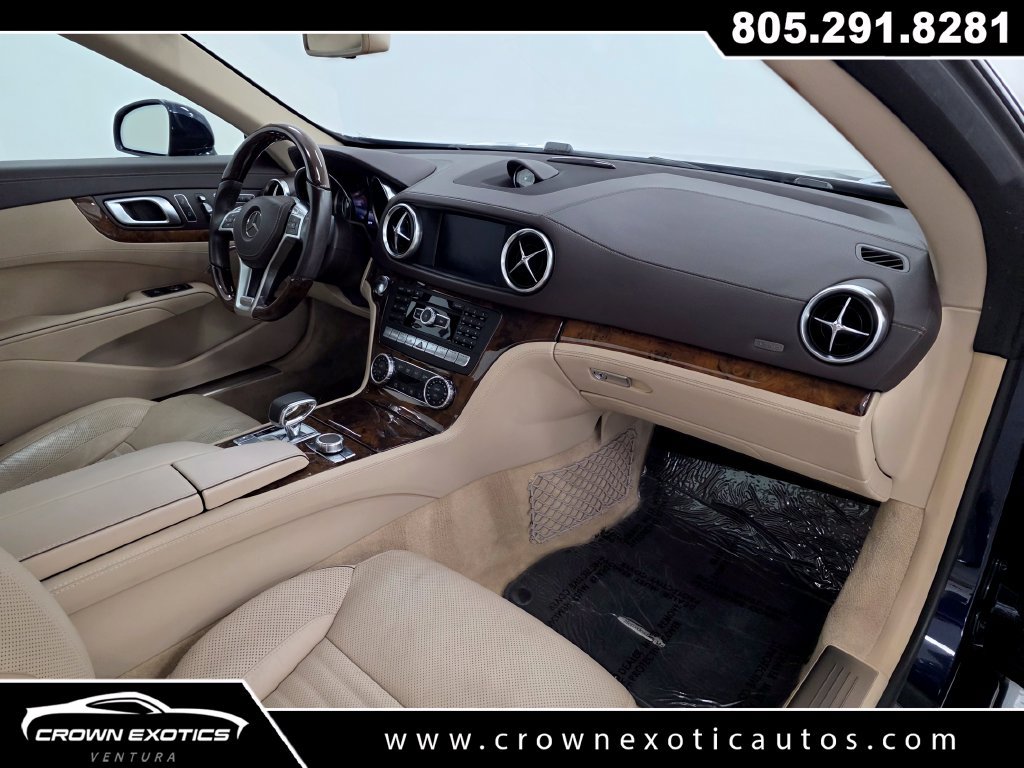 Used 2014 Mercedes-Benz SL 550 image 28
