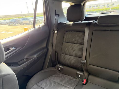 Used 2025 Chevrolet Equinox LT image 38