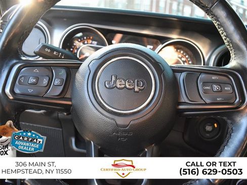 Used 2022 Jeep Gladiator Willys image 15