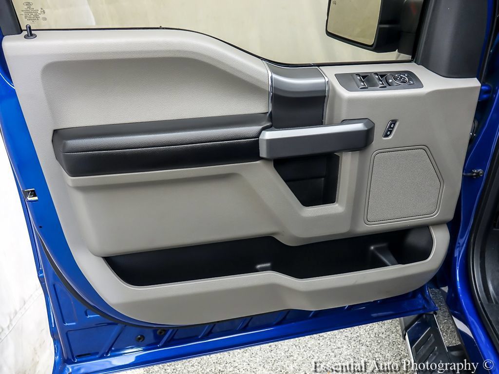 Used 2018 Ford F150 XLT w/ Equipment Group 302A Luxury AWD/4WD image 18