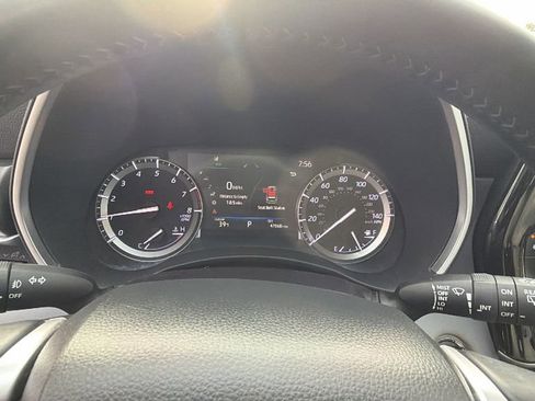 Used 2022 Toyota Highlander XLE image 28