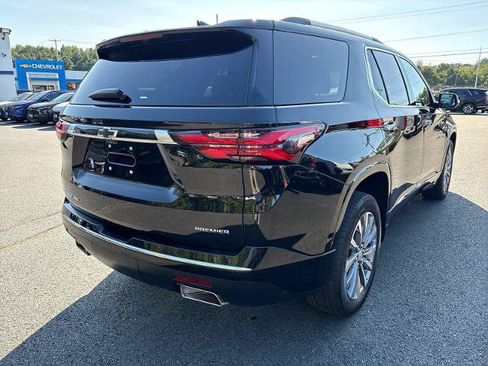 Used 2023 Chevrolet Traverse Premier AWD/4WD image 5