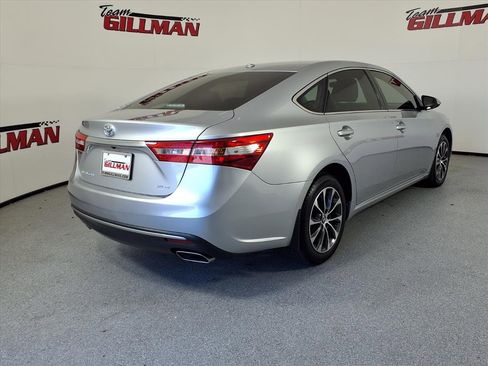 Used 2018 Toyota Avalon XLE image 7