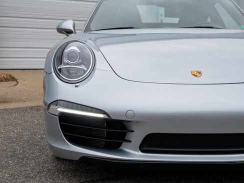 Used 2015 Porsche 911 Carrera S image 11