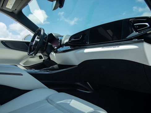 Certified 2024 Ferrari Purosangue image 16