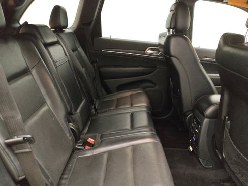Used 2016 Jeep Grand Cherokee Limited w/ Luxury Group II AWD/4WD image 19
