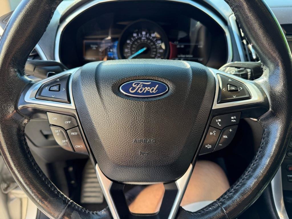 Used 2015 Ford Edge Titanium w/ Technology Package AWD/4WD image 34