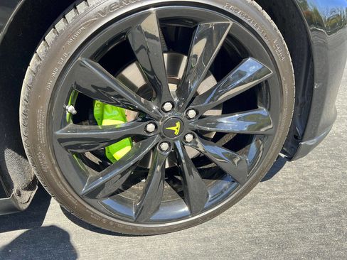 Used 2013 Tesla Model S image 8