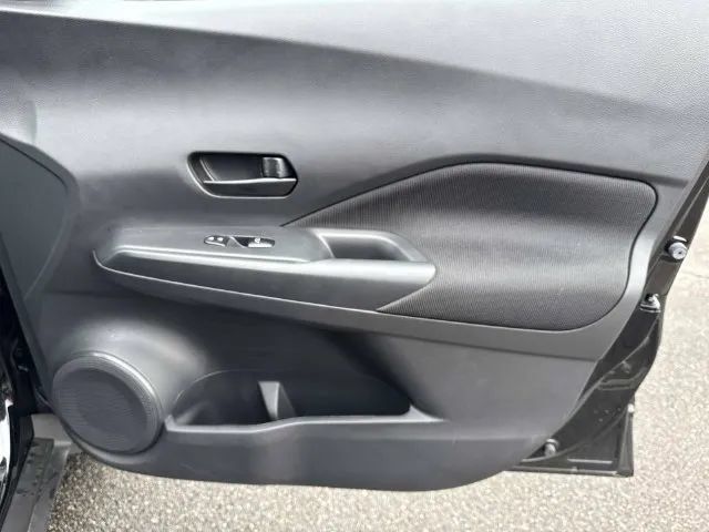 Certified 2025 Nissan Kicks Play S FWD image 24