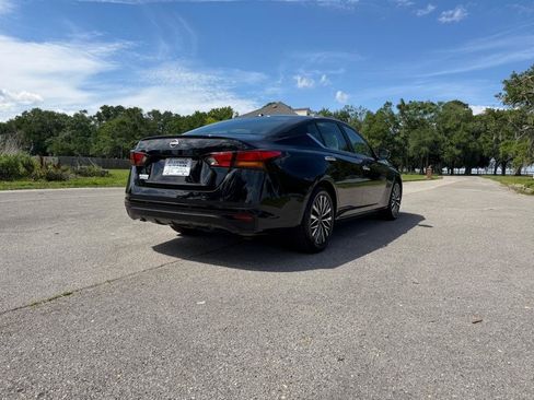 Used 2025 Nissan Altima 2.5 SV FWD image 5