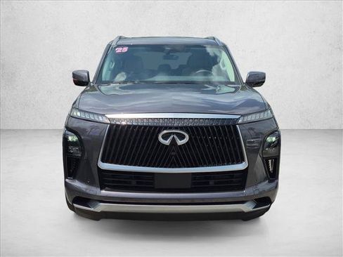 Used 2025 INFINITI QX80 Luxe AWD/4WD image 2
