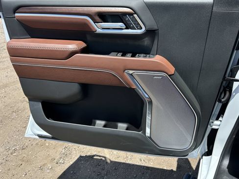 New 2026 GMC Sierra 3500 Denali Ultimate AWD/4WD image 23
