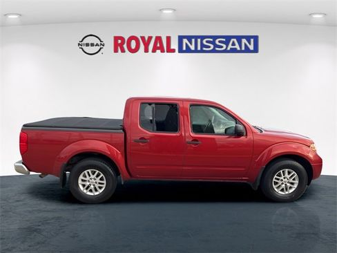 Used 2018 Nissan Frontier SV w/ Value Truck Package image 8