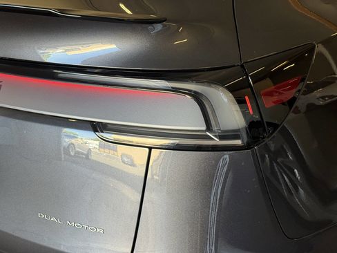 Used 2026 Tesla Model Y Long Range image 28