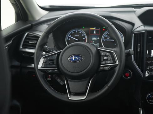 Used 2023 Subaru Forester Premium image 16