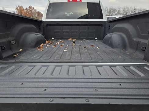 Used 2021 RAM 2500 Big Horn image 25