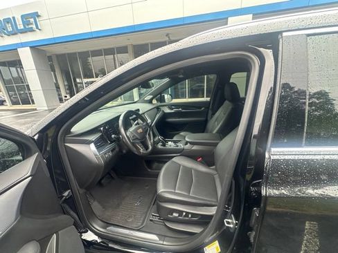 Used 2023 Cadillac XT5 Premium Luxury FWD image 12