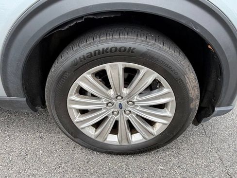 Used 2020 Ford Explorer Limited w/ Class III Trailer Tow Package AWD/4WD image 16