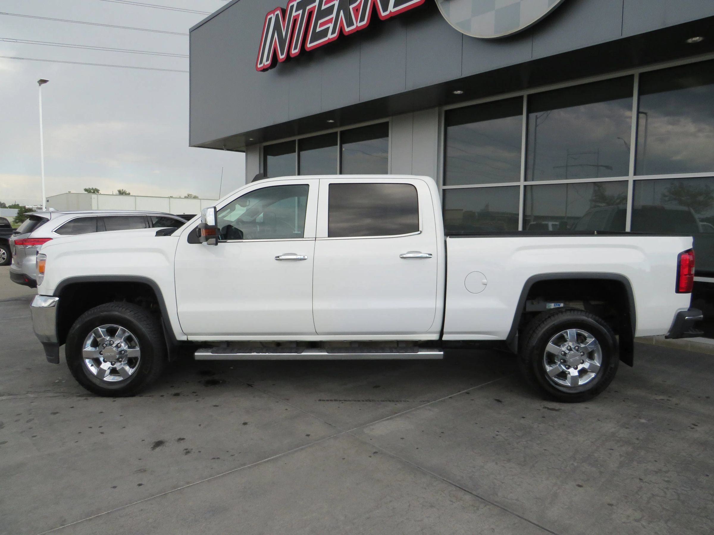 Used 2015 GMC Sierra 3500 SLT AWD/4WD image 4