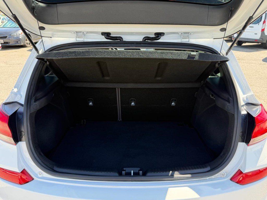 Used 2023 Hyundai Elantra SEL w/ Convenience Package FWD image 51