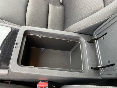 Used 2024 Nissan Altima 2.5 SV image 40