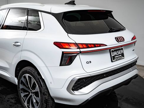 New 2026 Audi Q3 quattro 2.0T AWD/4WD image 19