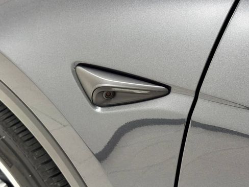 Used 2026 Tesla Model Y Long Range image 37