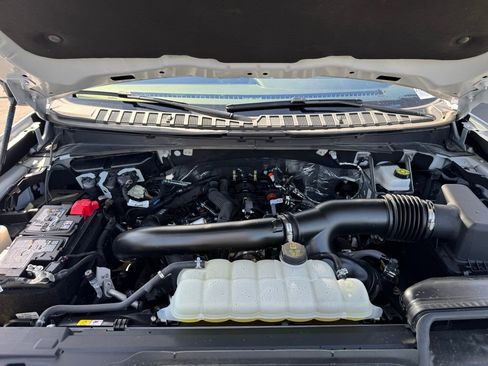 Used 2025 Ford Expedition Platinum image 31