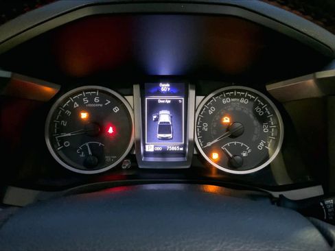 Used 2019 Toyota Tacoma SR5 image 25