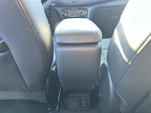 Certified 2023 Buick Encore GX Preferred FWD image 13