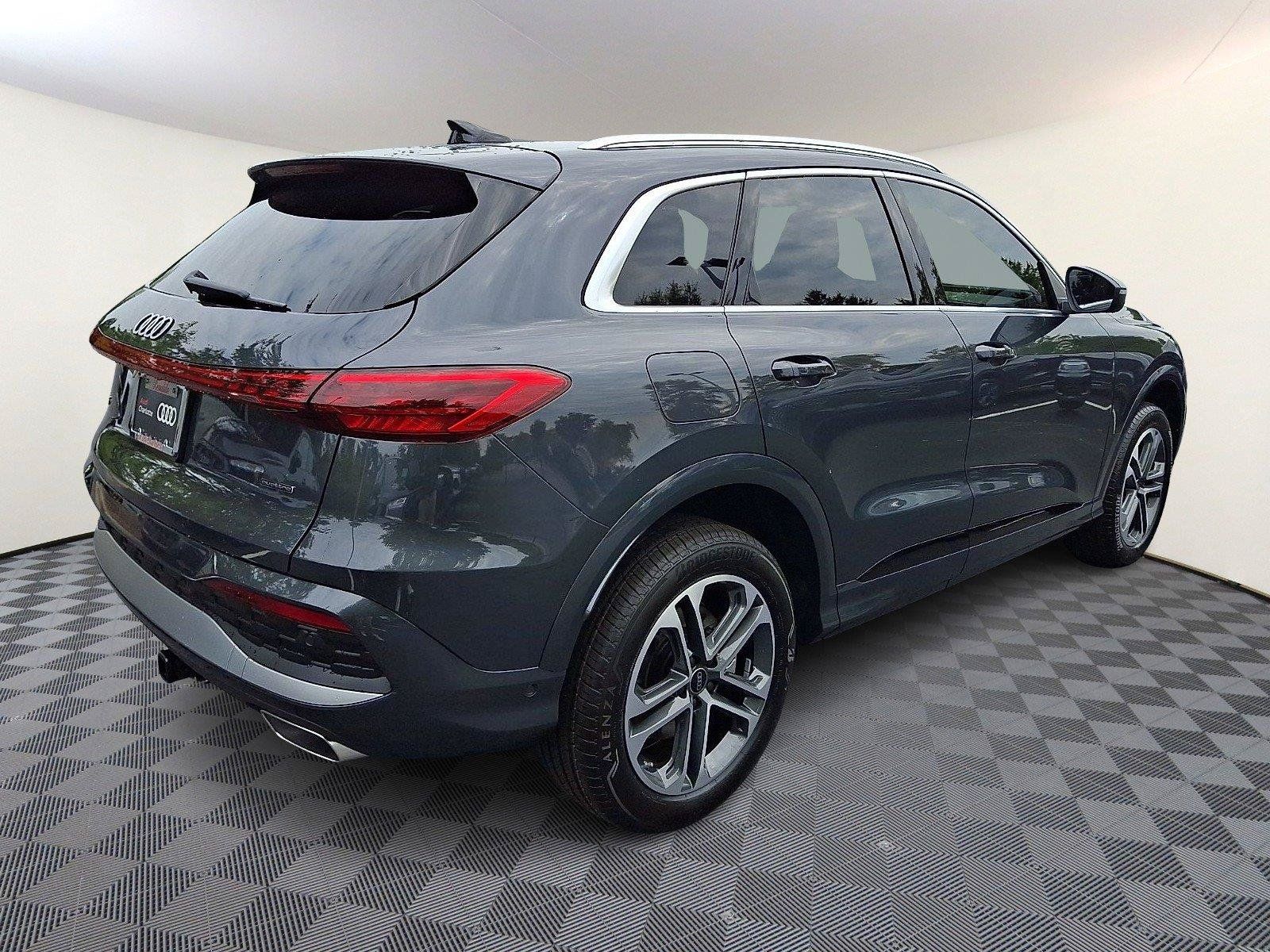 New 2026 Audi Q5 Premium Plus AWD/4WD image 6