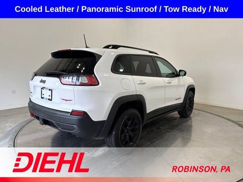 Used 2022 Jeep Cherokee Trailhawk w/ Sun, Sound & Nav Group AWD/4WD image 7